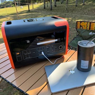 Конфигурация Чистый синус волны 220V 2048wh LiFePO4 генератор для мобильной электростанции