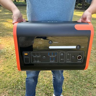 AT22 2000W 2200W LiFePO4 Батарейная портативная электростанция для наружной системы энергобанка