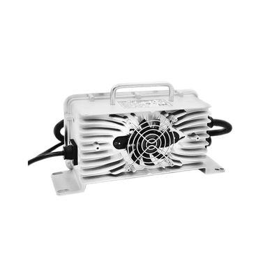 Водонепроницаемое зарядное устройство IP67 800W LiFePO4 Smart DC Fast Charger для погрузчиков / погрузчиков для гольфа