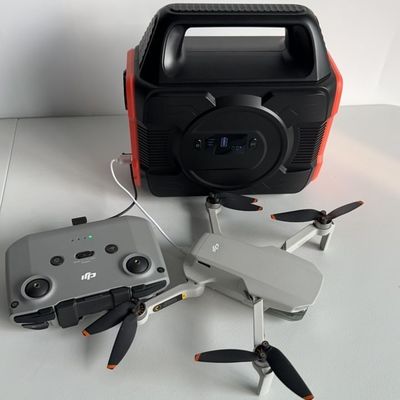 Портативная солнечная мобильная электростанция 300W/600W/2200W USB-зарядка с съемным аккумулятором