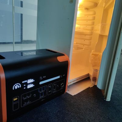 110V/220V Мобильная станция переменного тока / постоянного тока перезаряжаемая 2200W портативная электростанция AT22 Цвет Оранжевый Черный