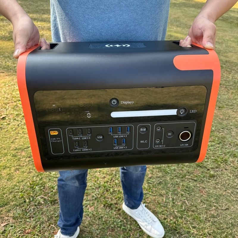 AT22 220V портативная мощность 2200W пик 4400W литийная батарея для кемпинга и чрезвычайных ситуаций
